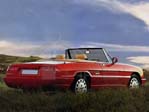 Alfa Romeo Duetto Spider Rossa - detail