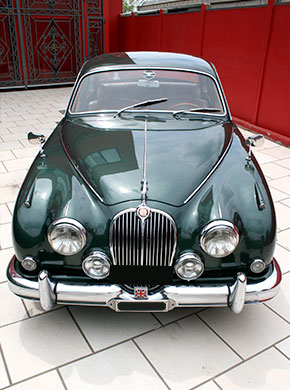 Jaguar MK II